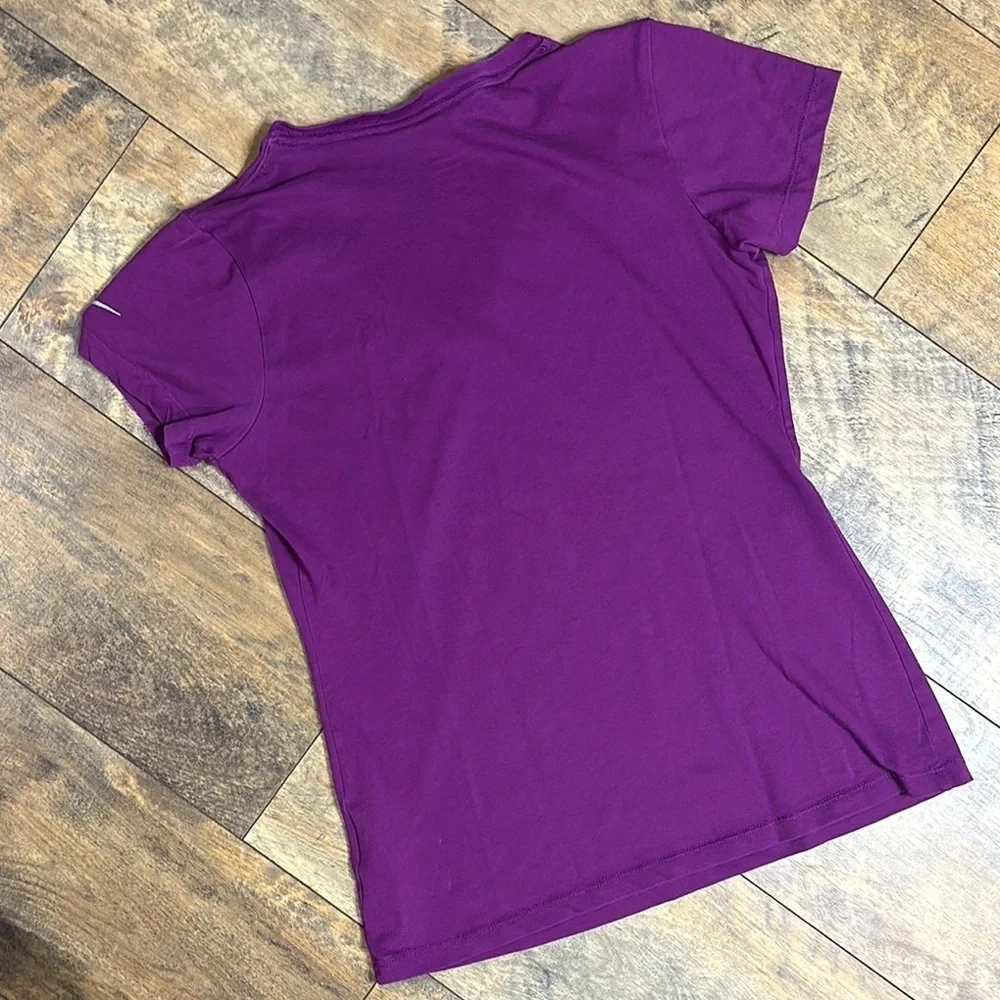 NIKE Ladies Dri-Fit Graphic Fitted Short Sleeve Tee, Size M